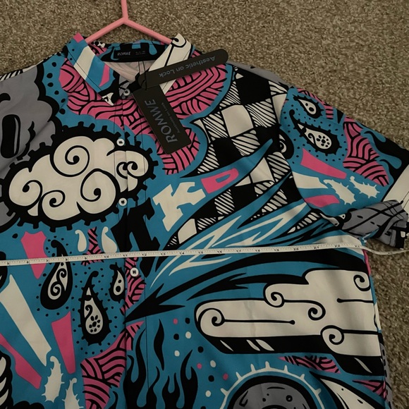 ROMWE Street Life Guys Cartoon Graphic Button Down Shirt - Picture 6 of 9
